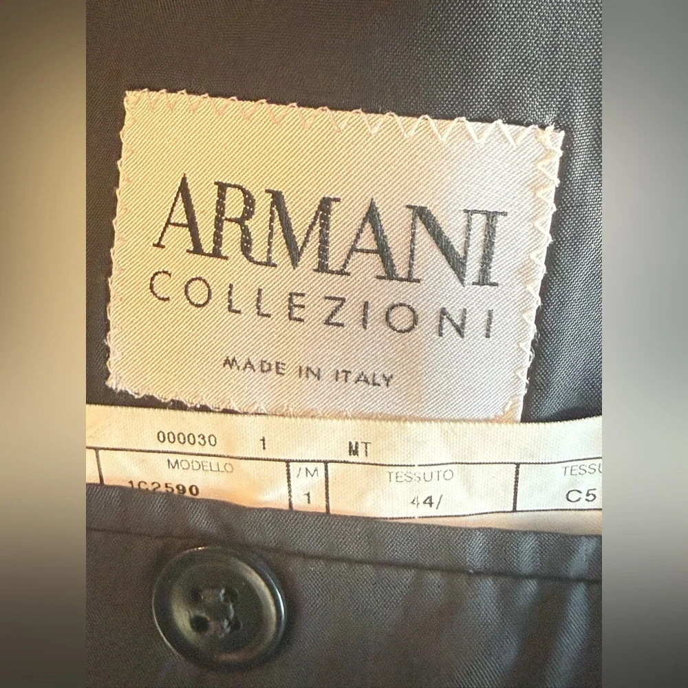 Armani Collezioni. Twill Textured Black Blazer. Size 44L.